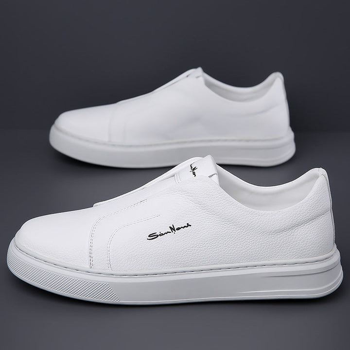 Nova Classic Leather Sneakers