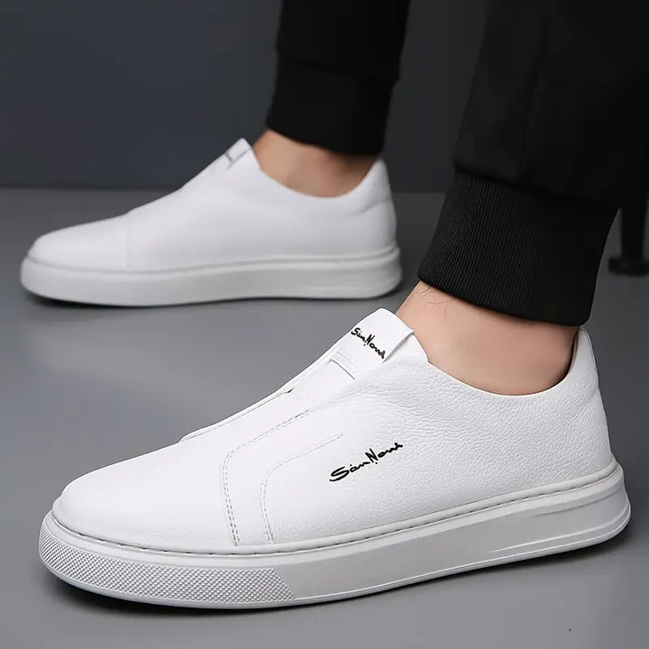 Nova Classic Leather Sneakers