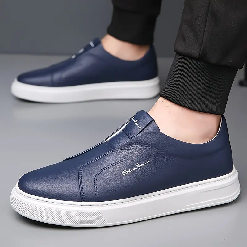 Nova Classic Leather Sneakers