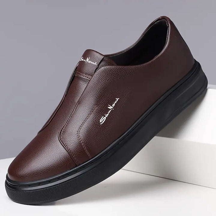 Nova Classic Leather Sneakers