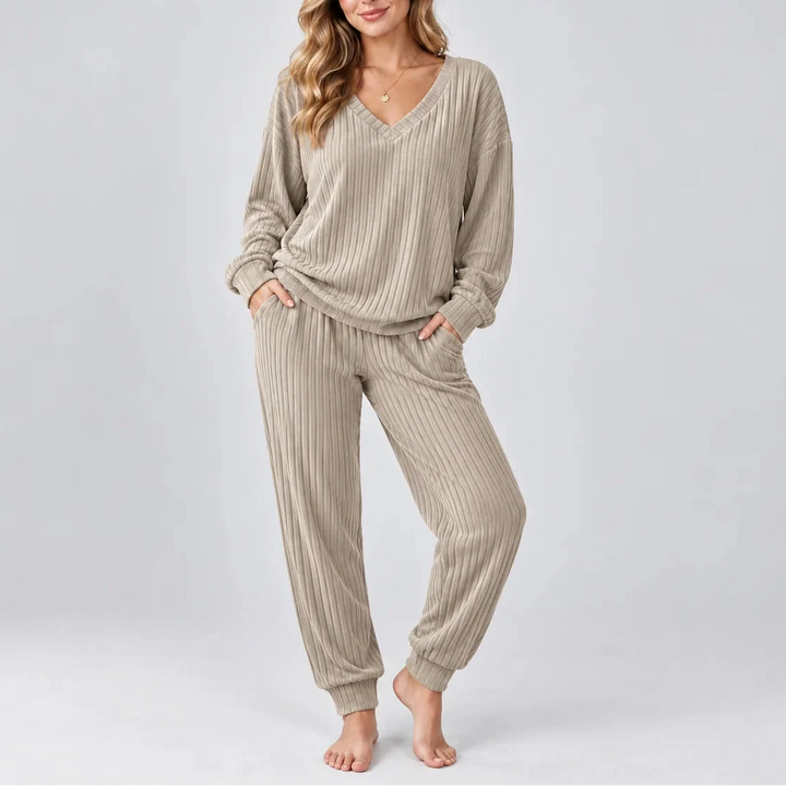 Yasmin V-Neck Ribbed Lounge Set