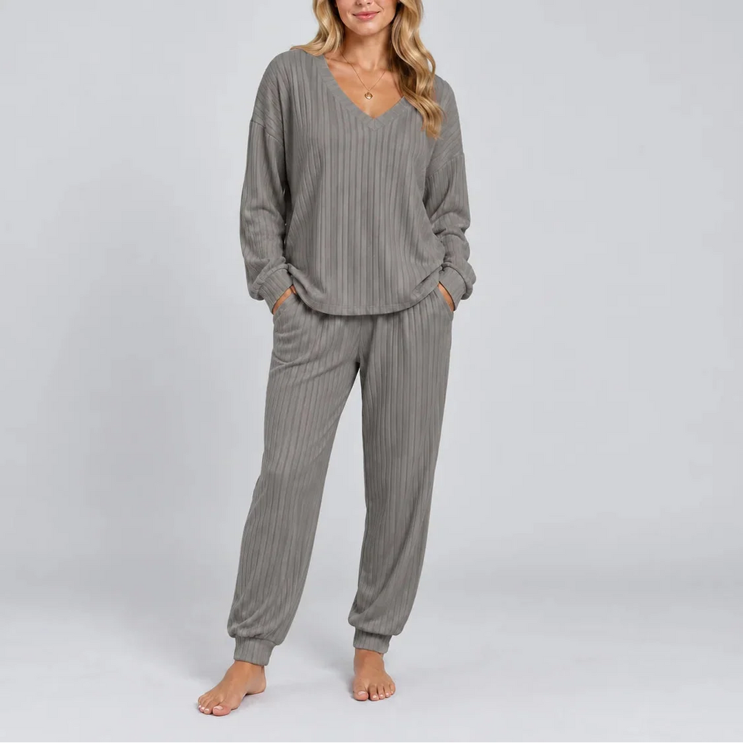 Yasmin V-Neck Ribbed Lounge Set