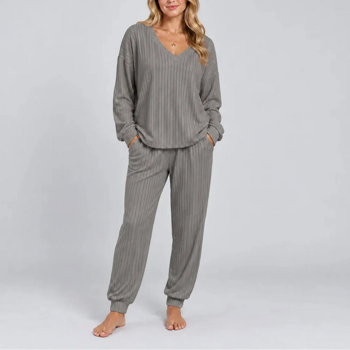 Yasmin V-Neck Ribbed Lounge Set
