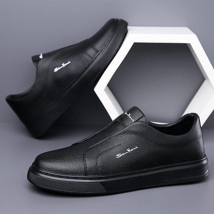 Nova Classic Leather Sneakers