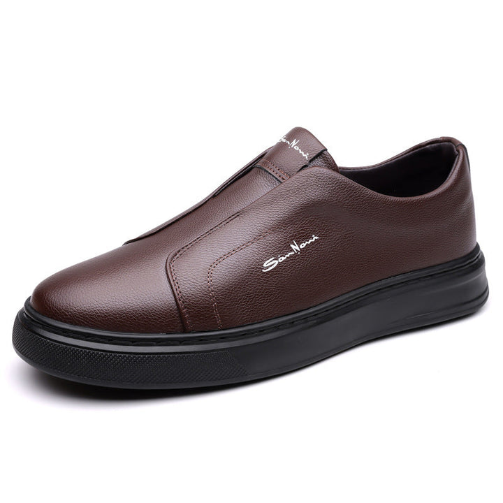 Nova Classic Leather Sneakers