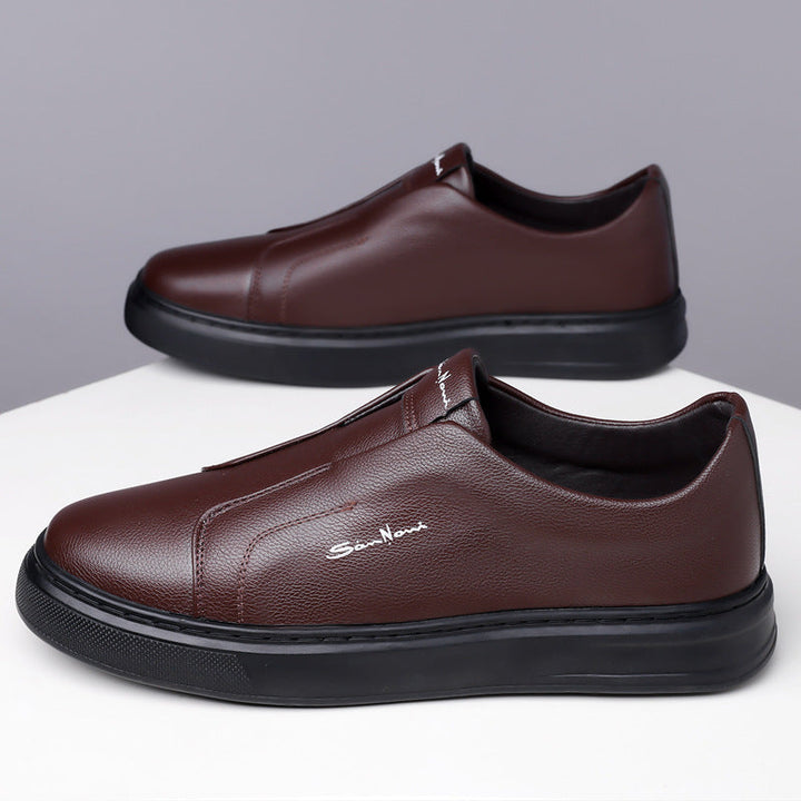Nova Classic Leather Sneakers