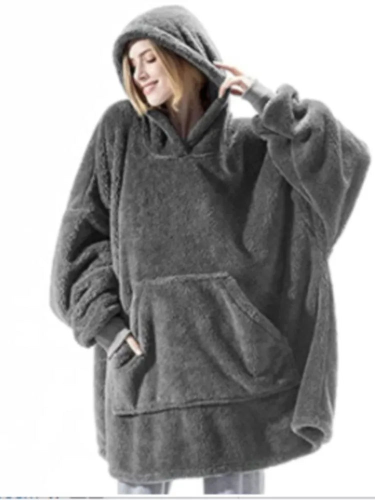 Cassian Hooded Blanket Pullover