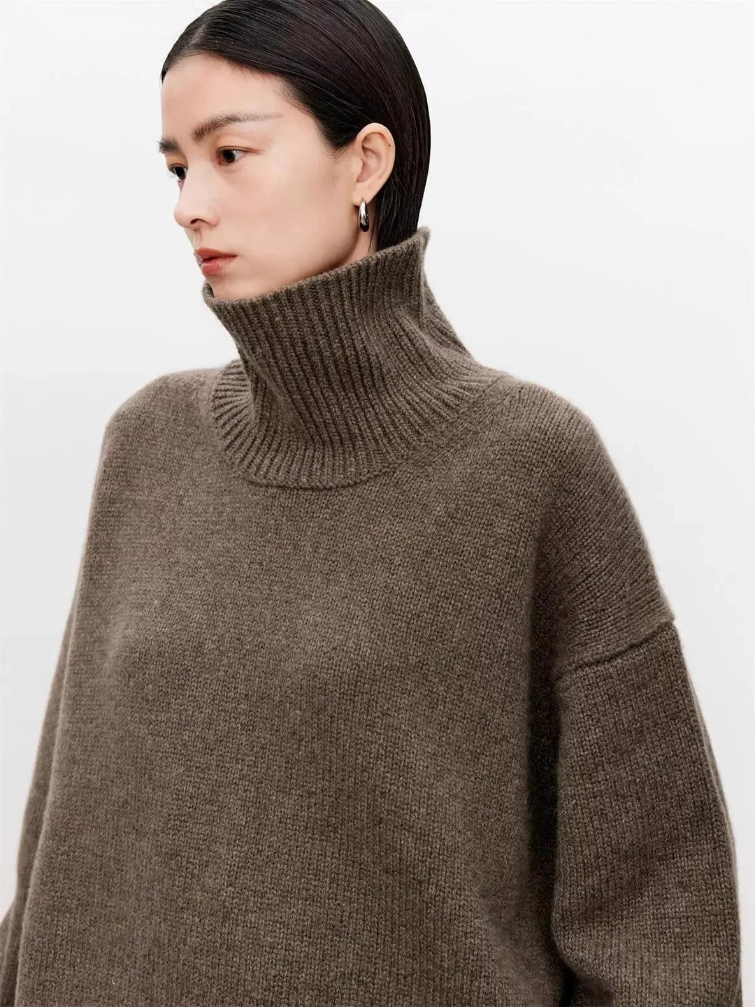 Marisla Turtleneck Cashmere Pullover