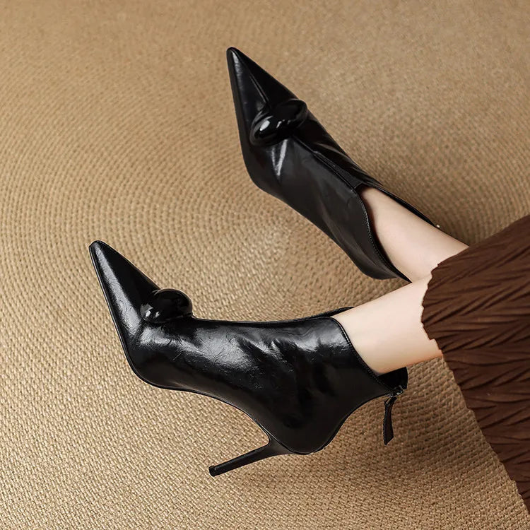 Marlon Pointed Toe Ankle Boot