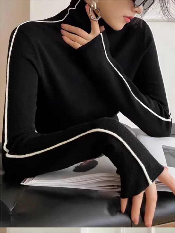 Nadia Contrast Piped Turtleneck