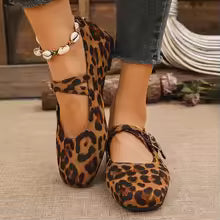 Wynna Comfortable Supportive Mary Jane Flats
