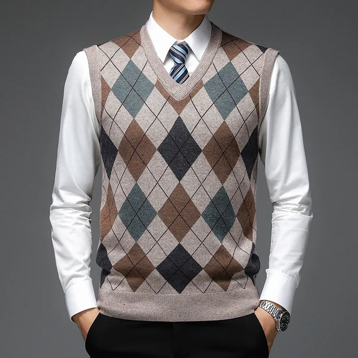 Man wearing light camel argyle sweater vest with tie