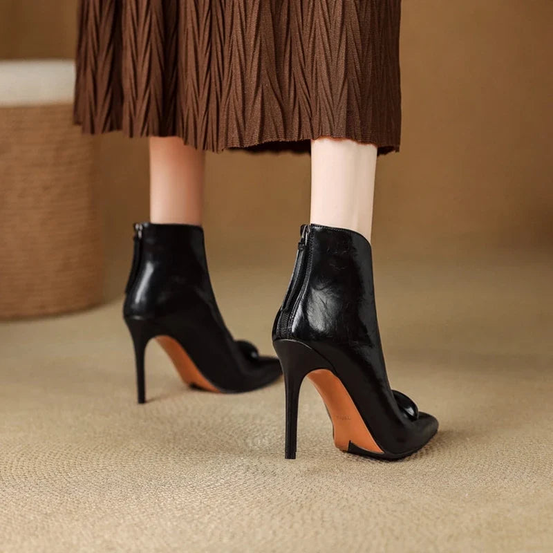 Marlon Pointed Toe Ankle Boot