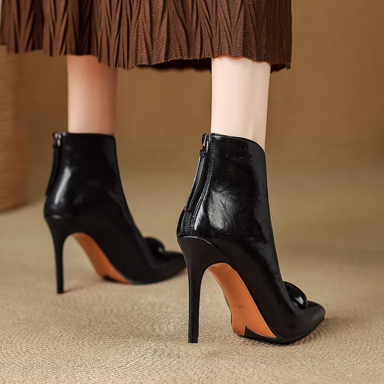 Marlon Pointed Toe Ankle Boot